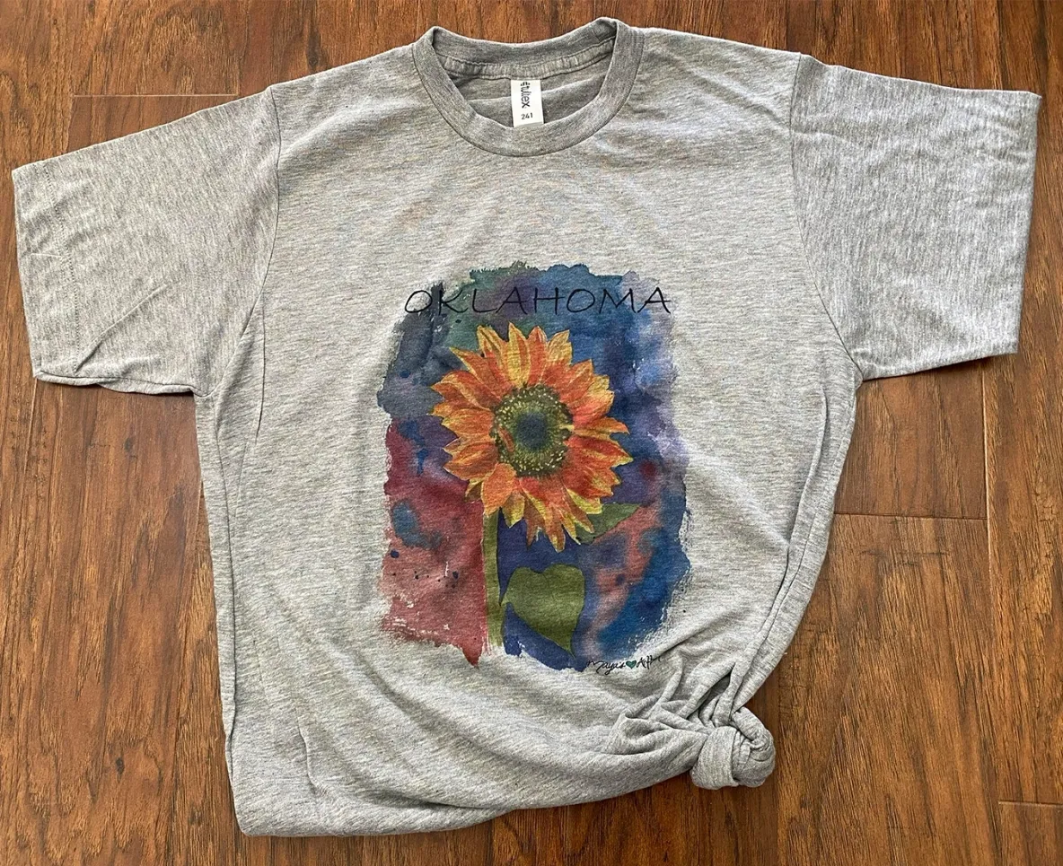 Gray T-shirt with sunflower design